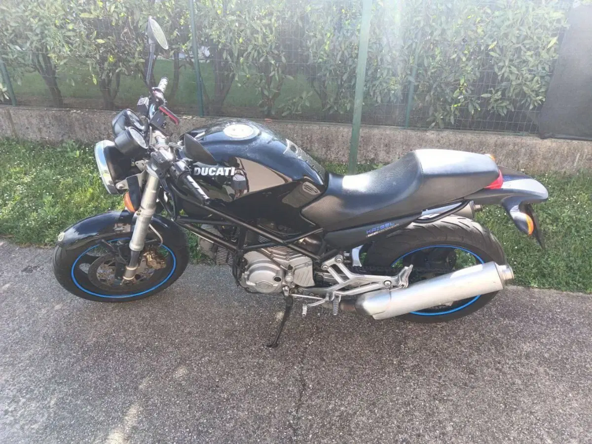 Ducati Monster 400 (2000 - 02) (3)