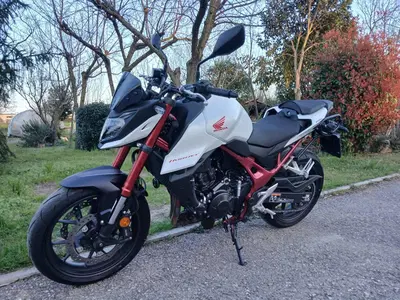 Honda CB 750 Hornet (2023 - 24) usata