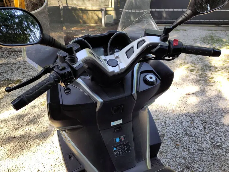 Kawasaki J 125 ABS (2016) (4)