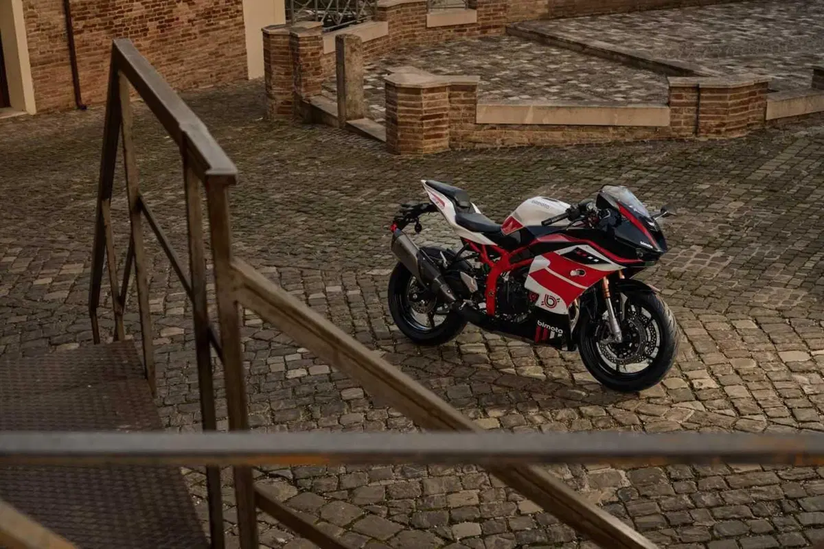 Bimota KB399: l'essenza del marchio riminese in formato compatto (4)
