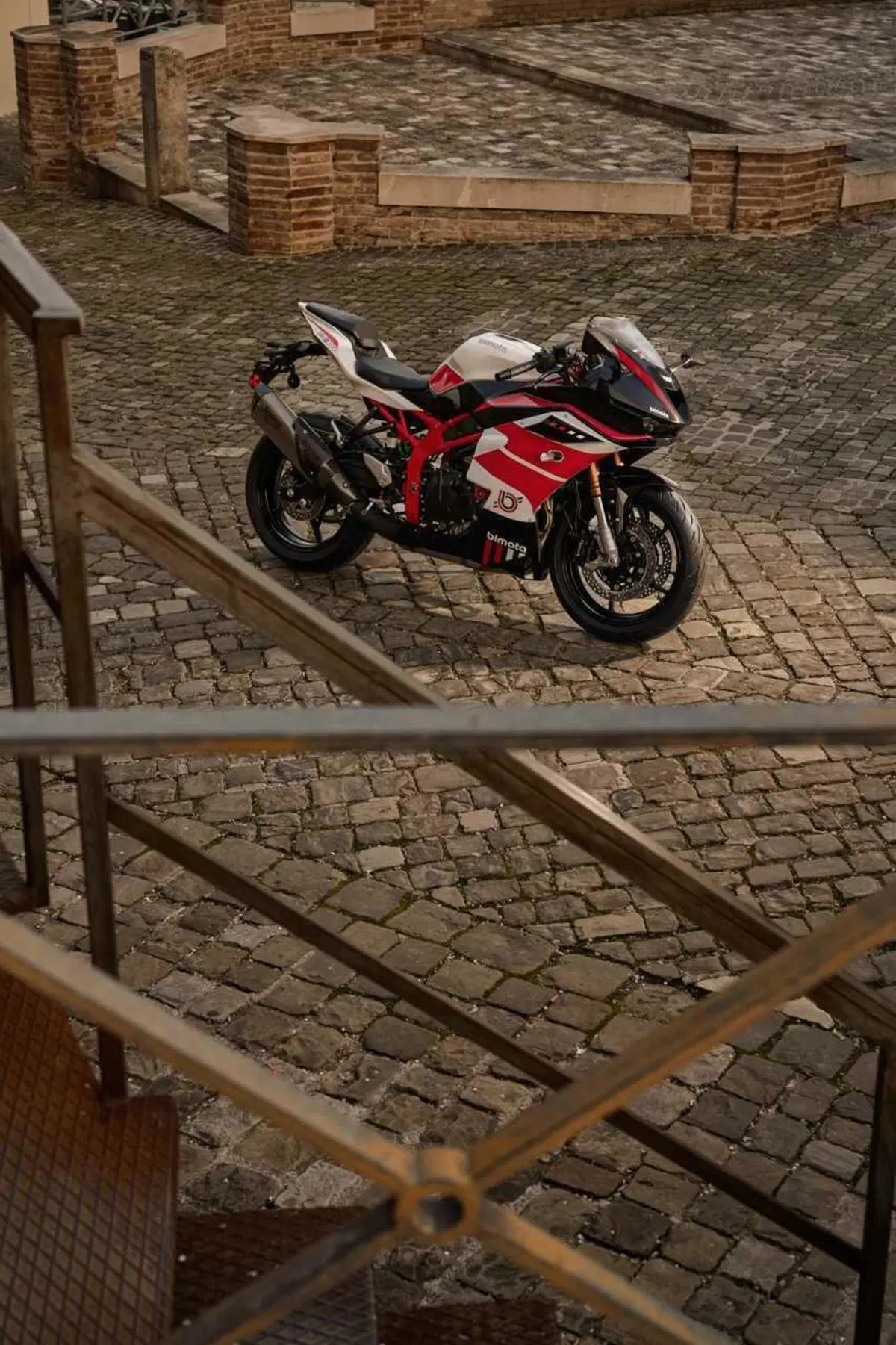 Bimota KB399: l'essenza del marchio riminese in formato compatto (5)