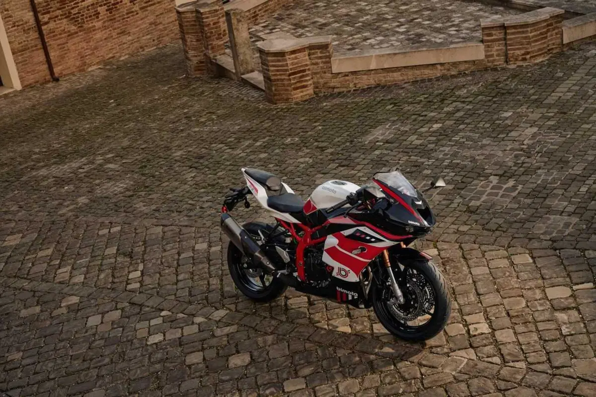 Bimota KB399: l'essenza del marchio riminese in formato compatto (6)