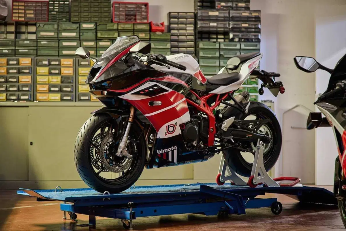 Bimota KB399: l'essenza del marchio riminese in formato compatto (10)