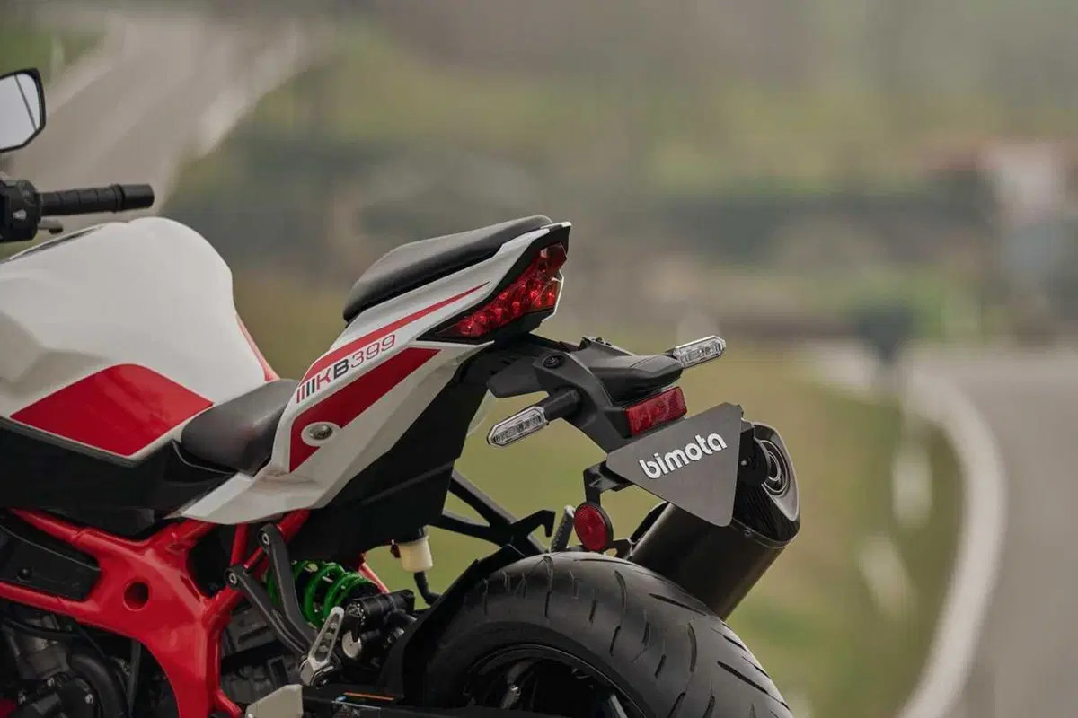 Bimota KB399: l'essenza del marchio riminese in formato compatto (17)
