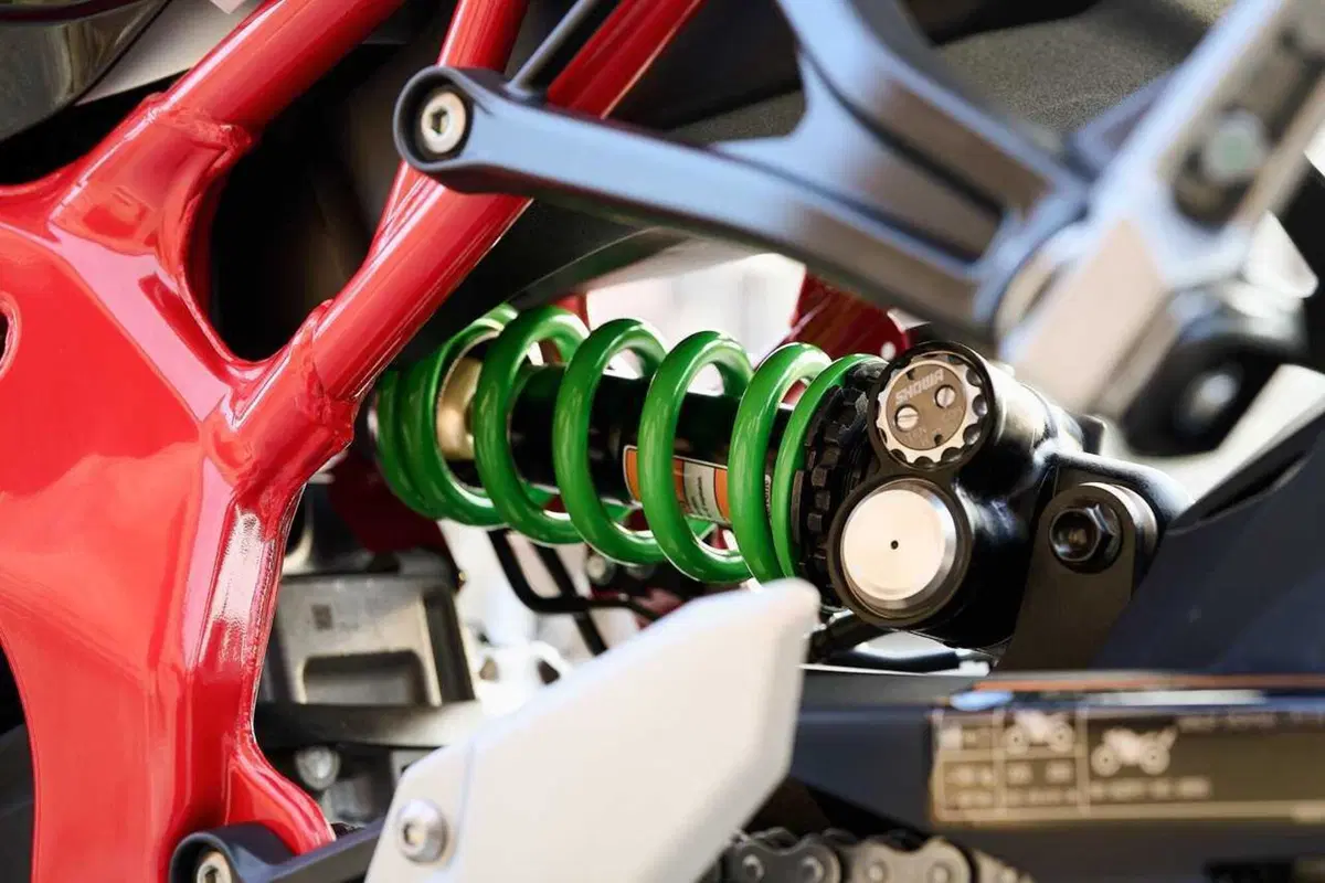 Bimota KB399: l'essenza del marchio riminese in formato compatto (18)