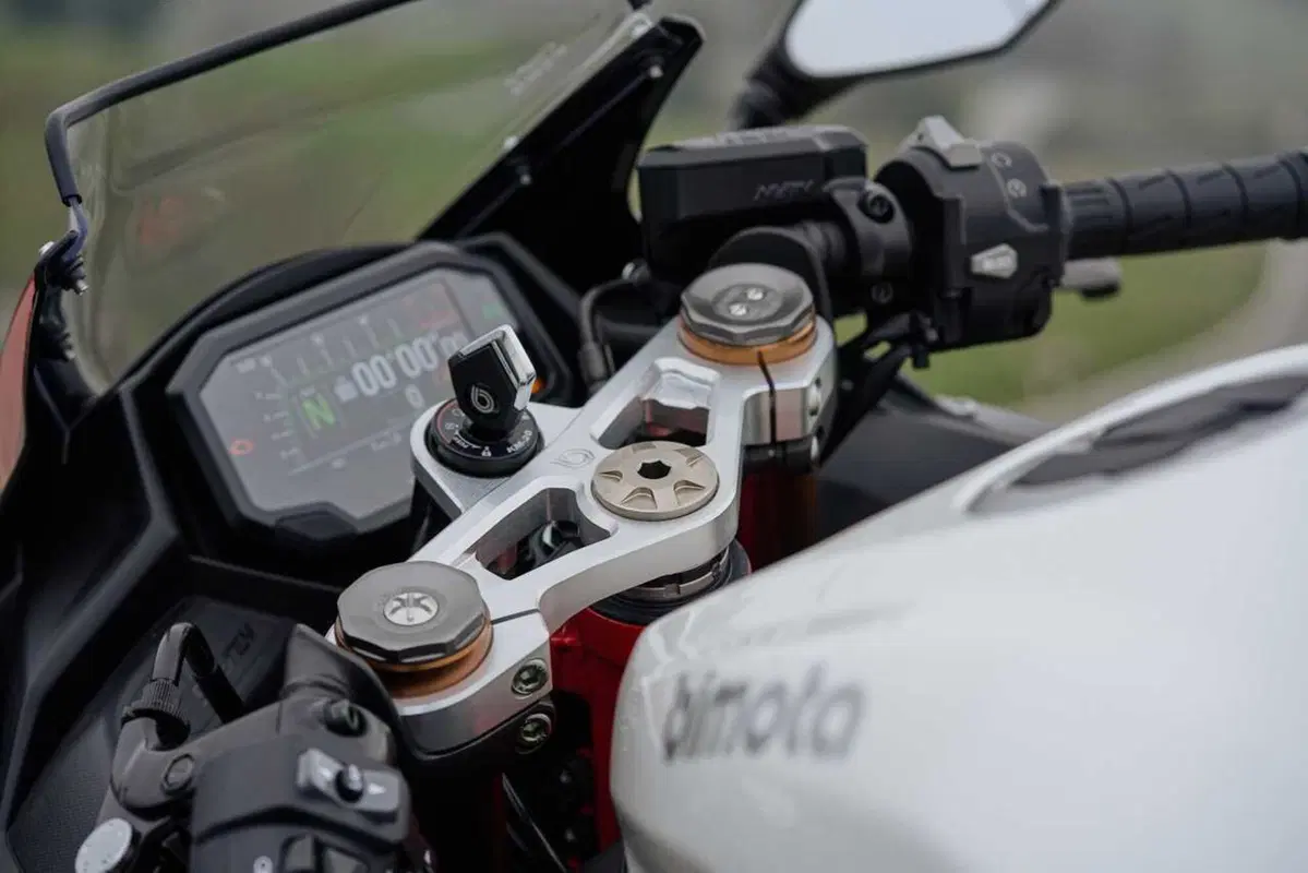 Bimota KB399: l'essenza del marchio riminese in formato compatto (21)