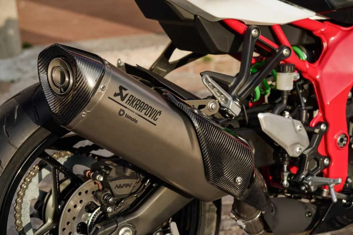 Bimota KB399: l'essenza del marchio riminese in formato compatto (22)