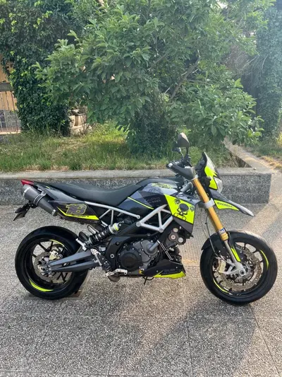 Aprilia Dorsoduro 750 ABS (2009 - 17) usata