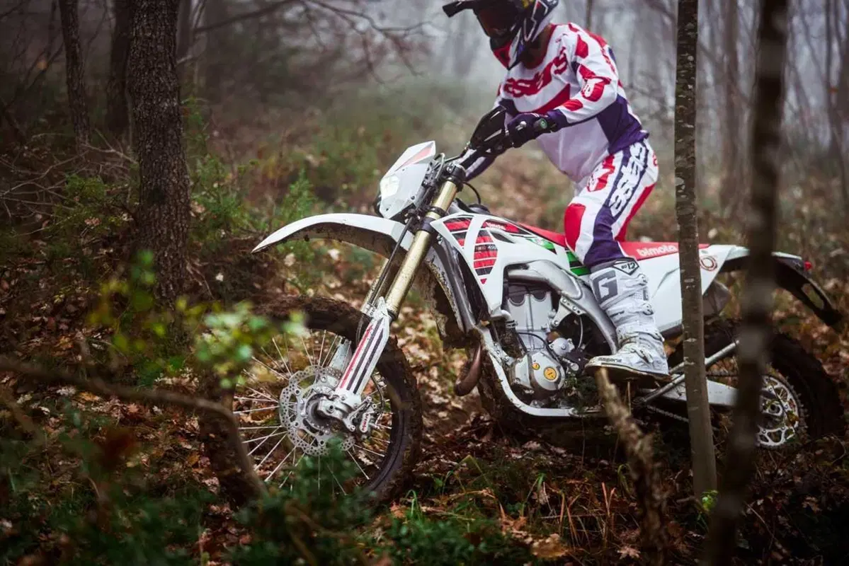 Ancora una novità di Bimota: arriva una enduro vera. Ecco la BX450 (10)