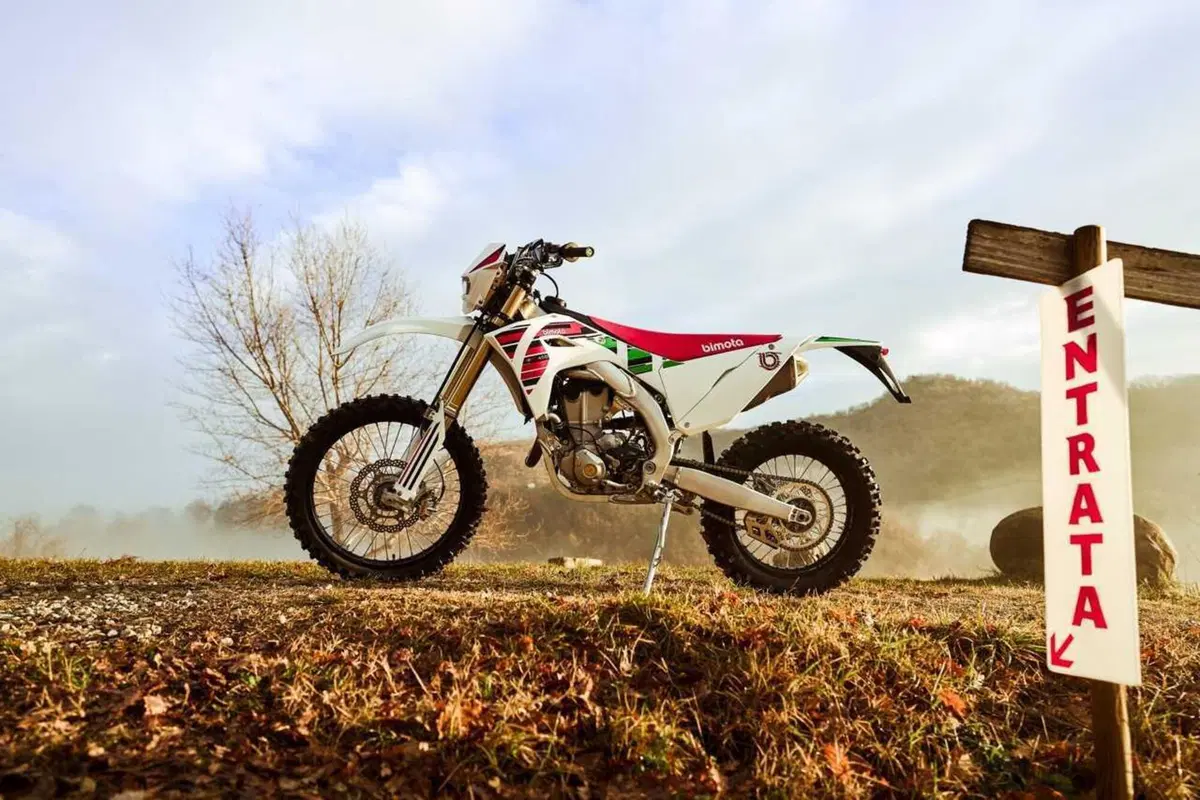 Ancora una novità di Bimota: arriva una enduro vera. Ecco la BX450 (27)