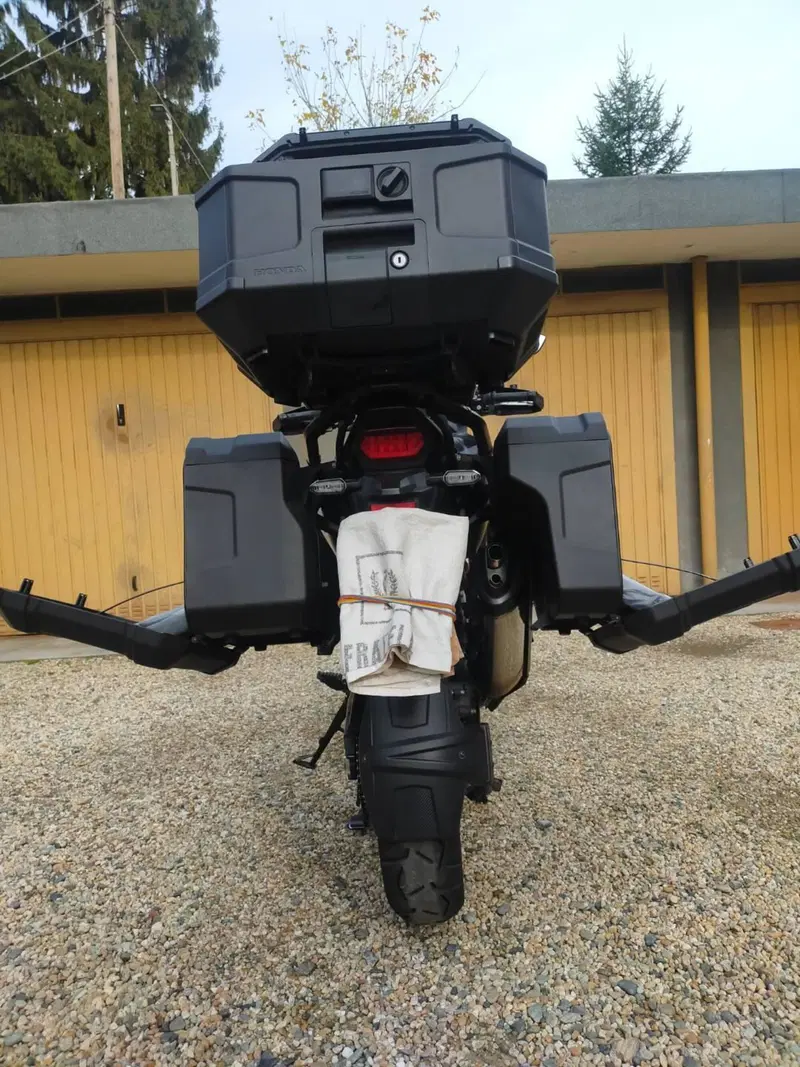 Honda Africa Twin CRF 1100L Travel Edition DCT (2022 - 23)