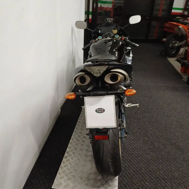Yamaha YZF R1 SP1 (2006) (13)