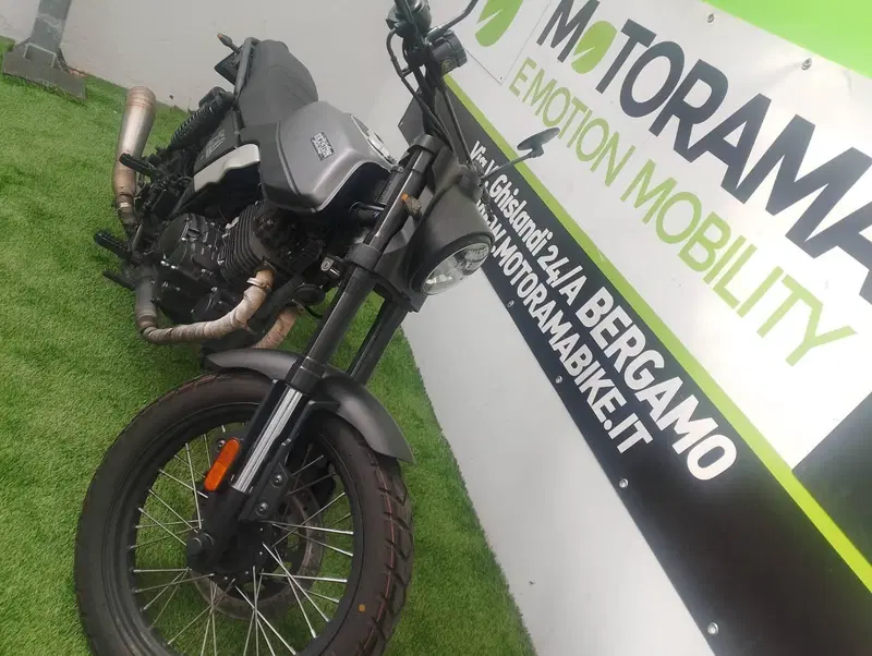 Brixton Motorcycles Glanville 250 X (2018 - 19) (9)