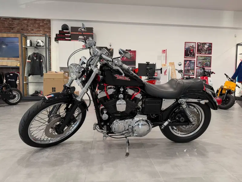 Harley-Davidson 1200 Custom (1995 - 00) - XL 1200C (3)