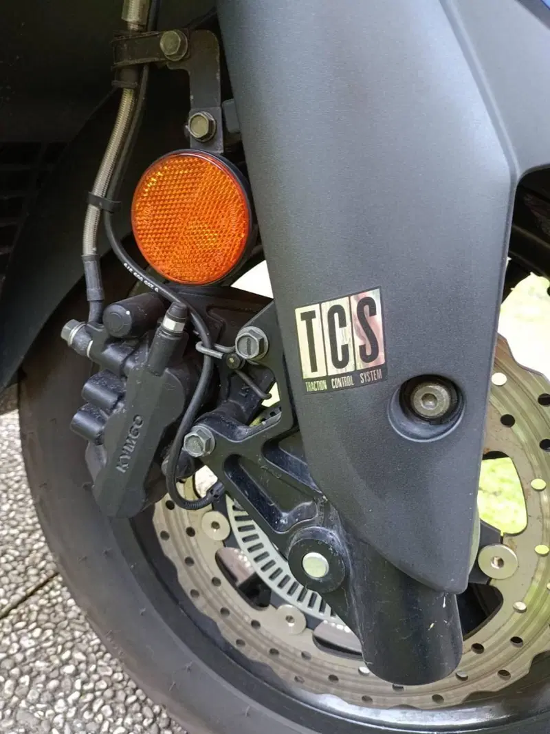 Kymco Downtown 350i TCS (2021 - 25) (8)