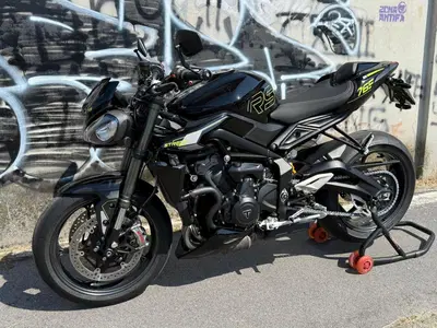 Triumph Street Triple 765 RS (2023 - 26) usata
