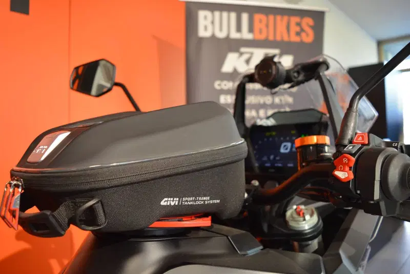 KTM 1290 Super Adventure R (2022 - 25) (9)