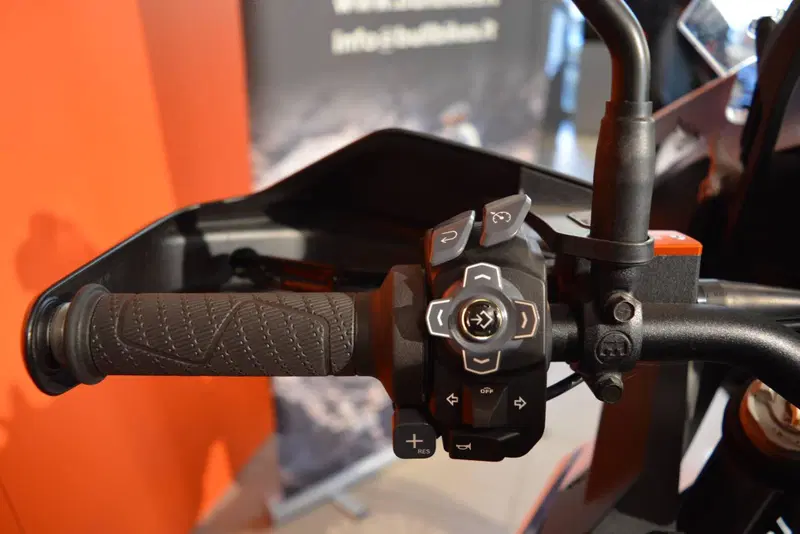 KTM 1290 Super Adventure R (2022 - 25) (10)