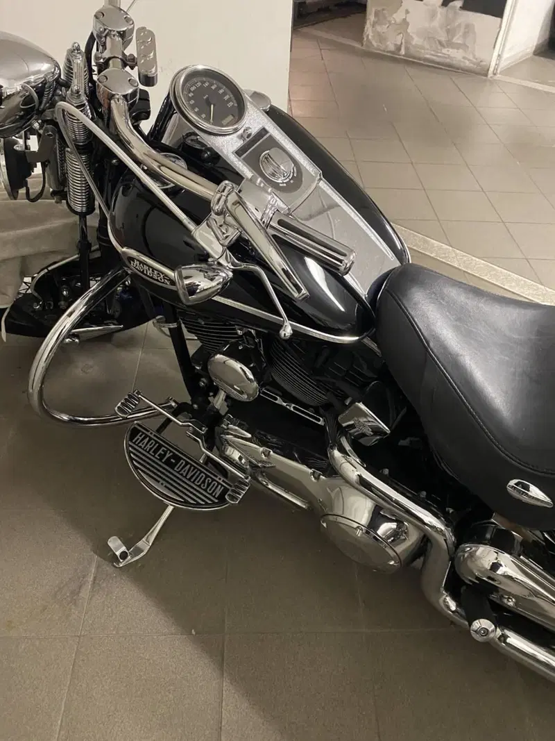 Harley-Davidson 1450 Springer Classic (2005) - FLSTSCI (4)