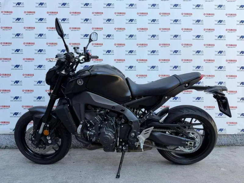 Yamaha MT-09 (2021 - 23) (4)