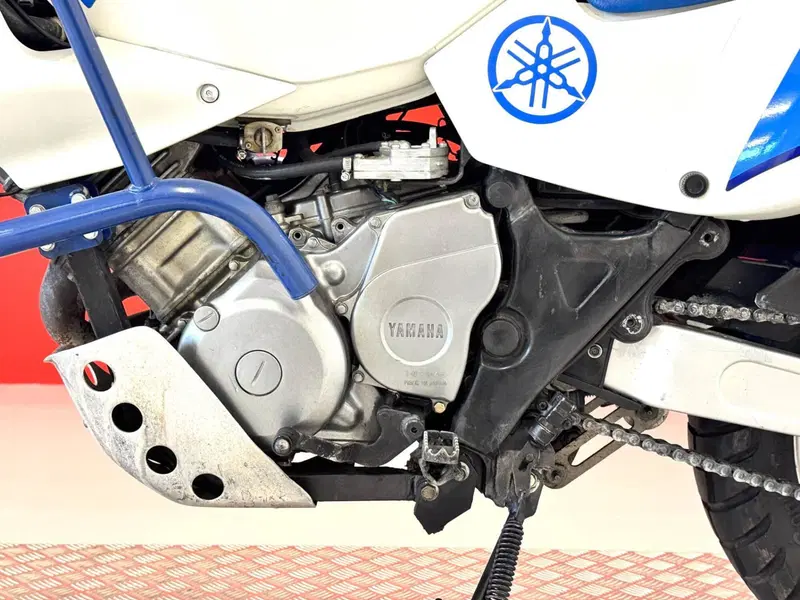 Yamaha XTZ 750 SUPER TENERE (16)