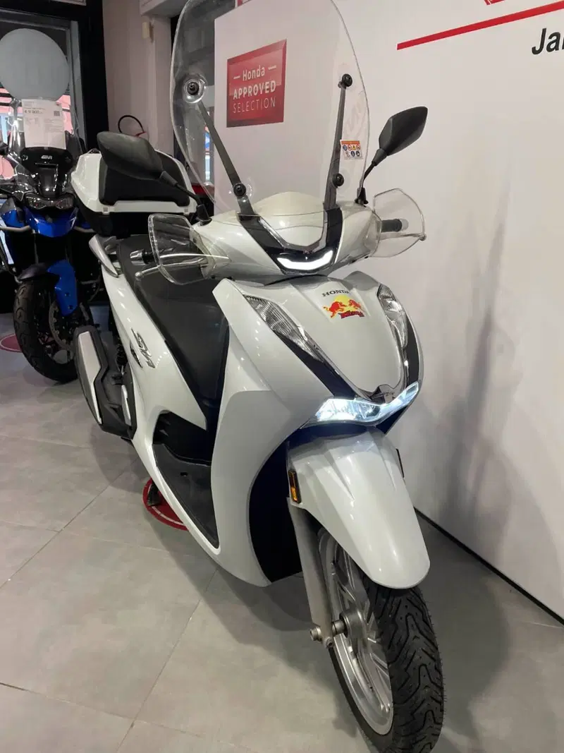 Honda SH 350 (2021 - 24) (6)