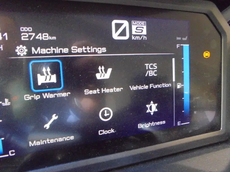 Yamaha T-Max 560 Tech Max (2025 - 26) (6)