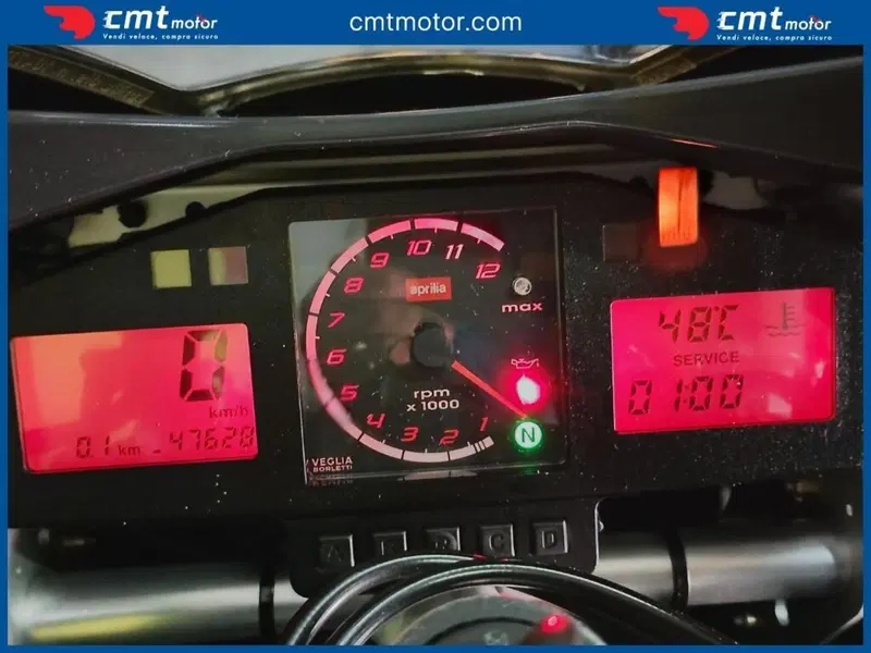 Aprilia RSV 1000 (2002) (4)