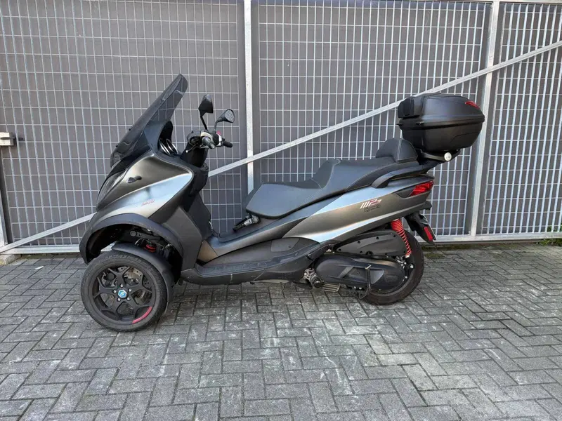Piaggio Mp3 350 ie ABS (2018 - 19) (2)