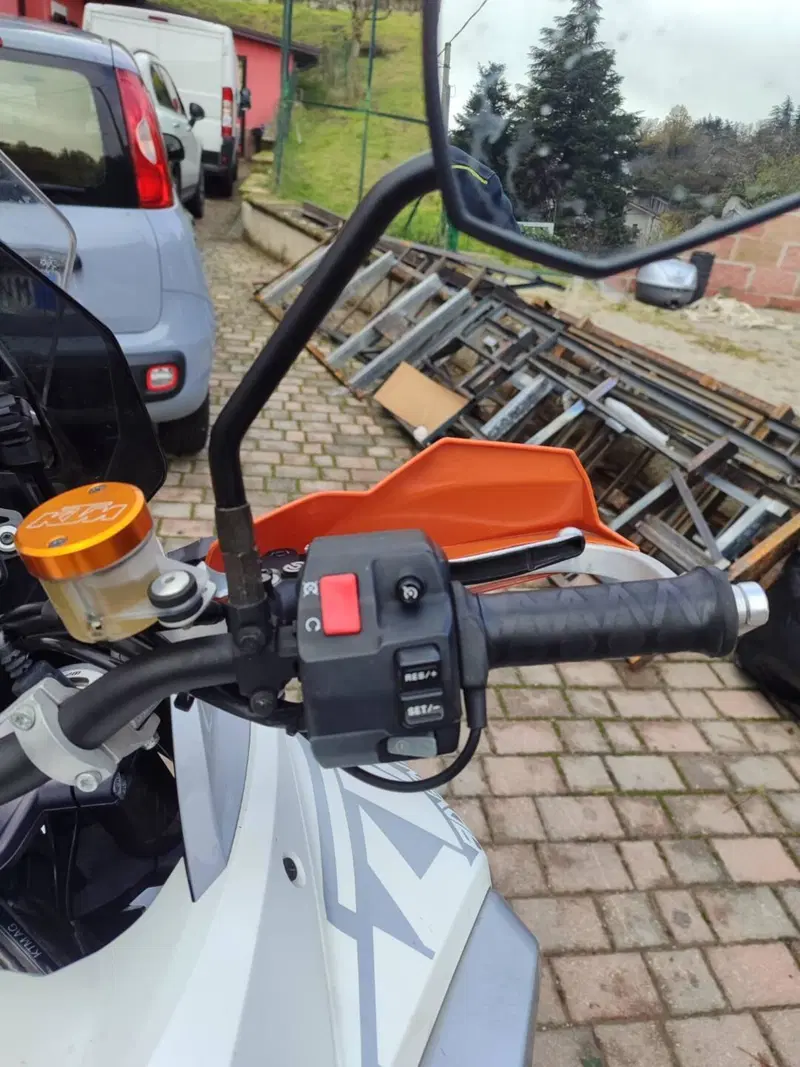 KTM 1290 Super Adventure (2015 - 16) (4)