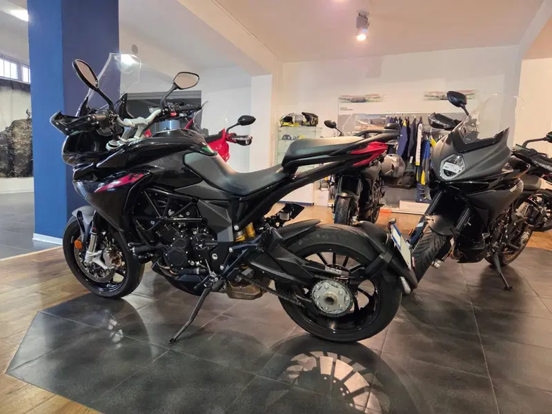 MV Agusta Turismo Veloce 800 R (2023 - 26) (7)