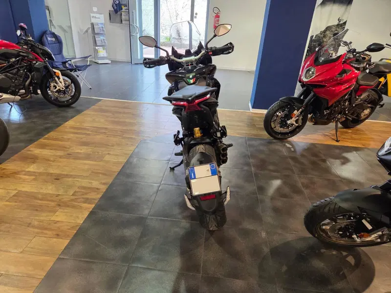 MV Agusta Turismo Veloce 800 R (2023 - 26) (8)