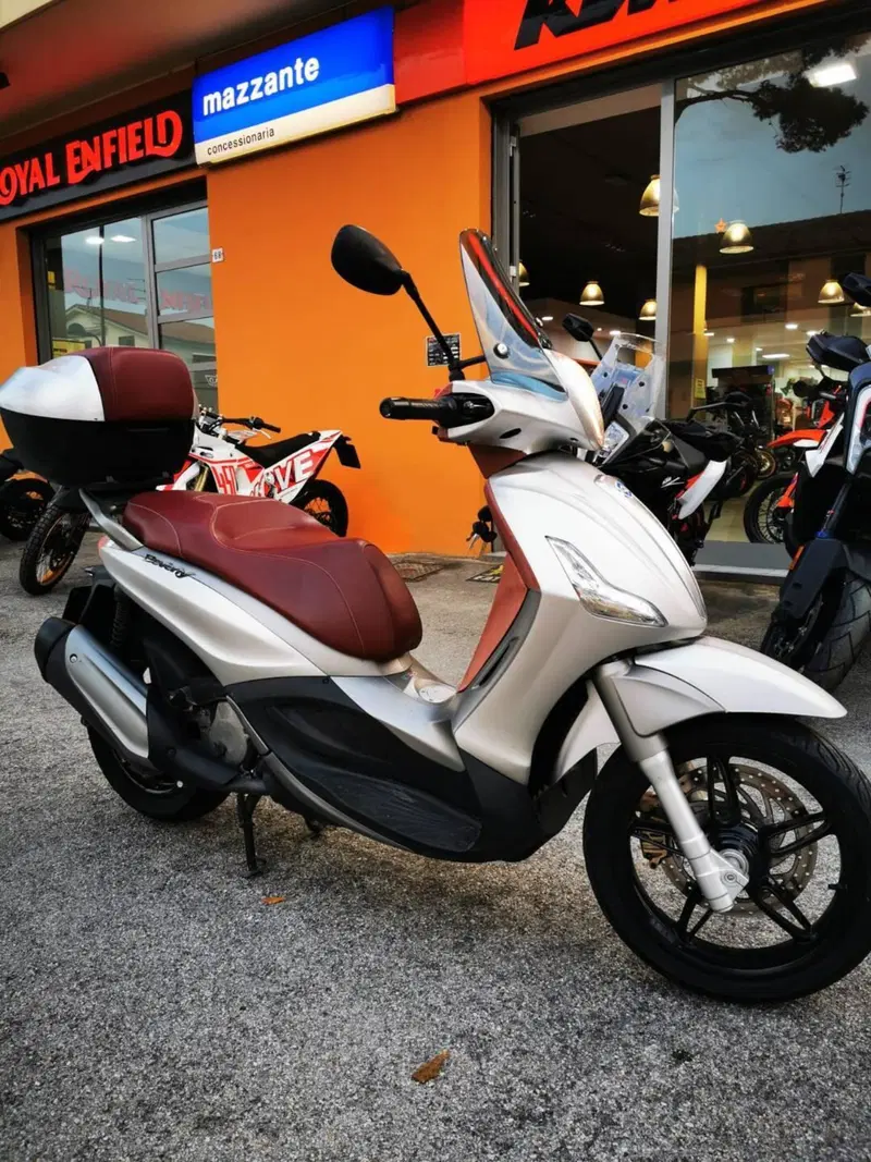 Piaggio Beverly 300 i.e. (2010 - 16)