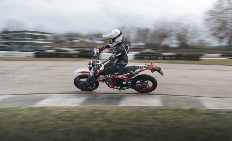 Rieju MRT 50 Supermotard Trophy (2026) (5)