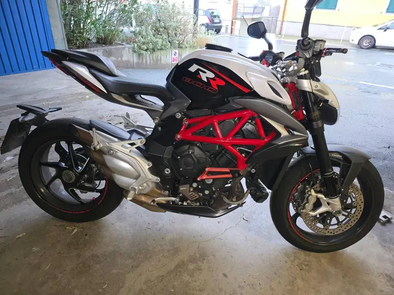 MV Agusta Brutale 800 RR (2017 - 20) (4)