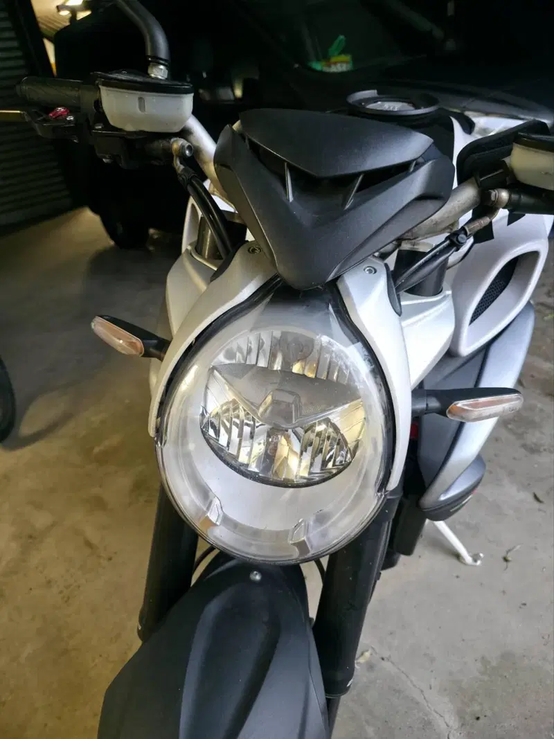 MV Agusta Brutale 800 RR (2017 - 20) (10)