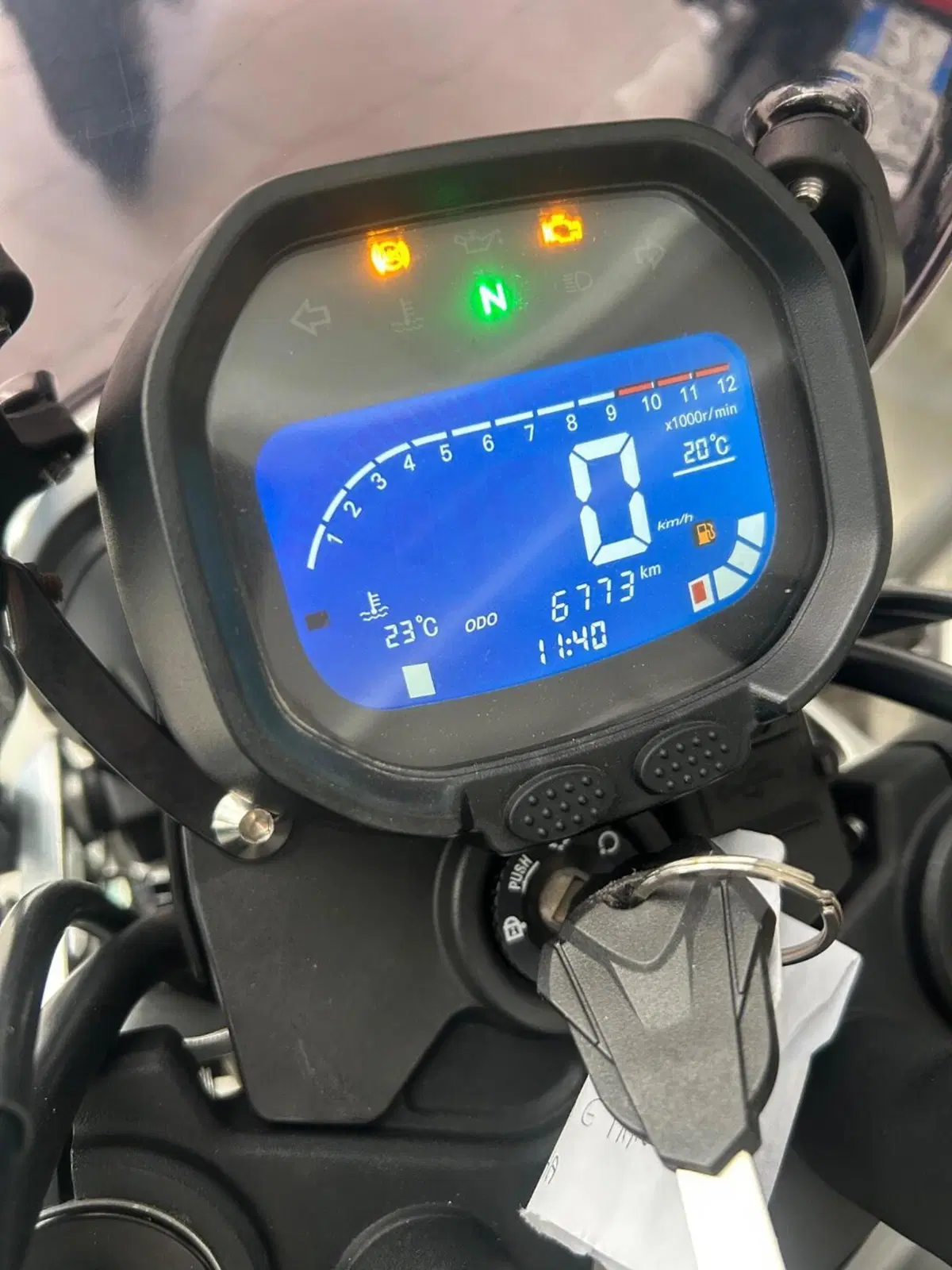 Voge Trofeo 300AC (2021 - 26) (3)