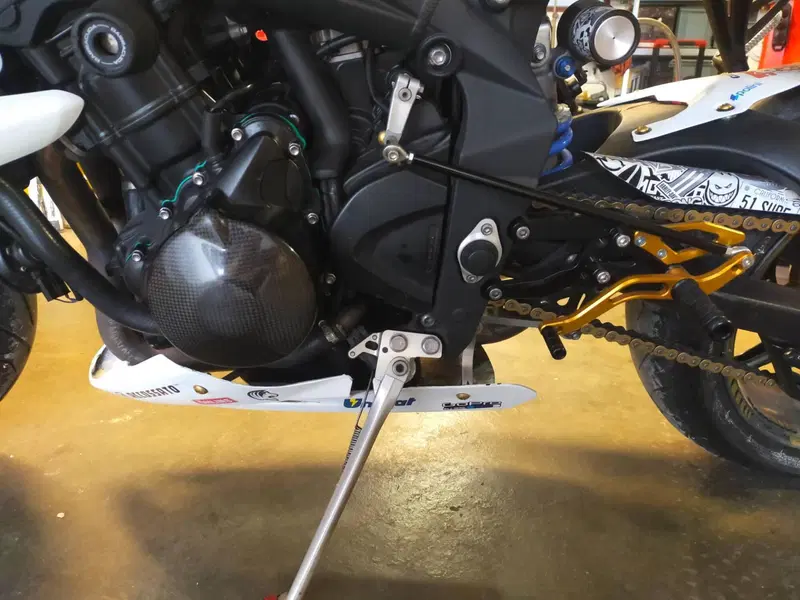 Triumph Street Triple R (2009 - 12) (3)
