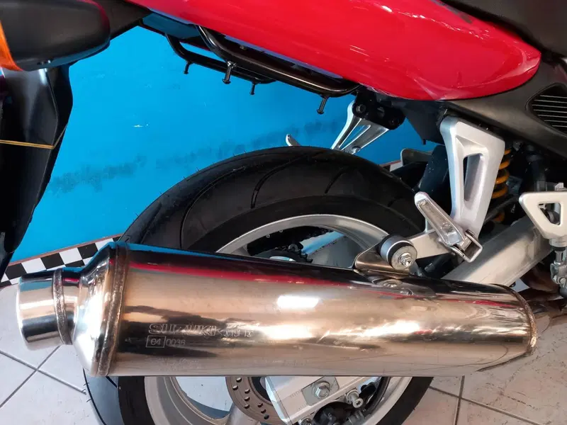 Suzuki SV 650 S (1999 - 02) (13)