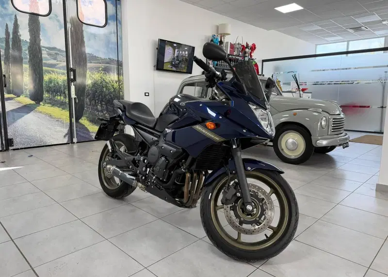 Yamaha XJ6 (2008 - 15) (3)