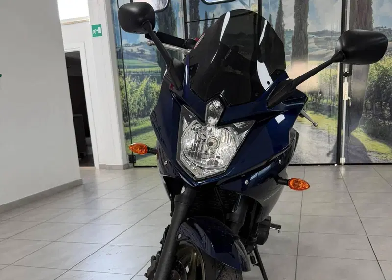 Yamaha XJ6 (2008 - 15) (2)