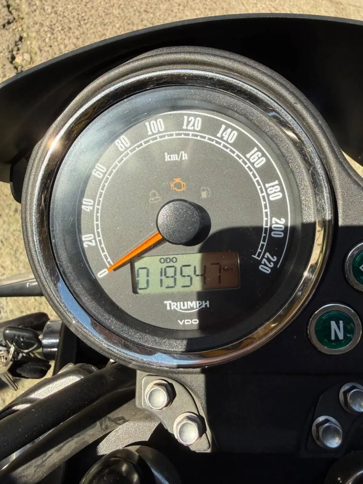 Triumph Bonneville T100 (2008 - 16) (5)