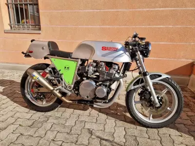 Kawasaki Segoni K900 d'epoca