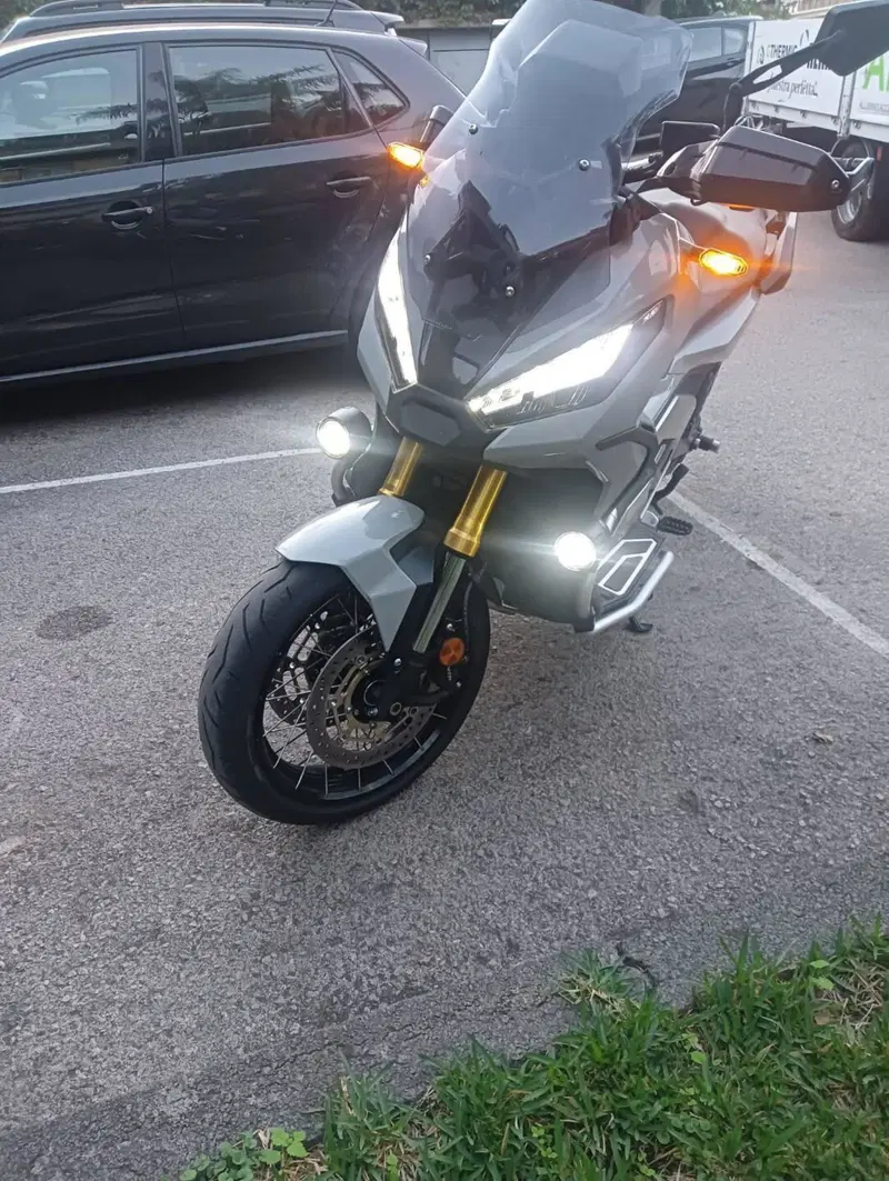 Honda X-ADV 750 DCT Gravel (2021 - 24) (6)