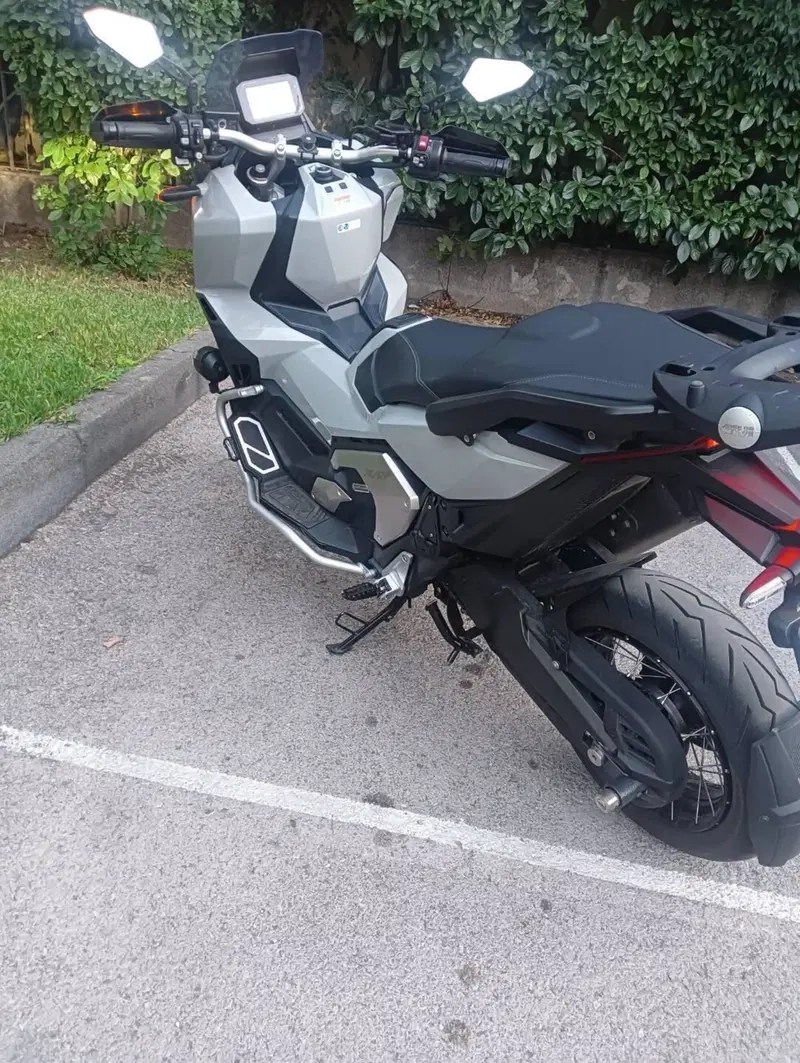 Honda X-ADV 750 DCT Gravel (2021 - 24) (2)