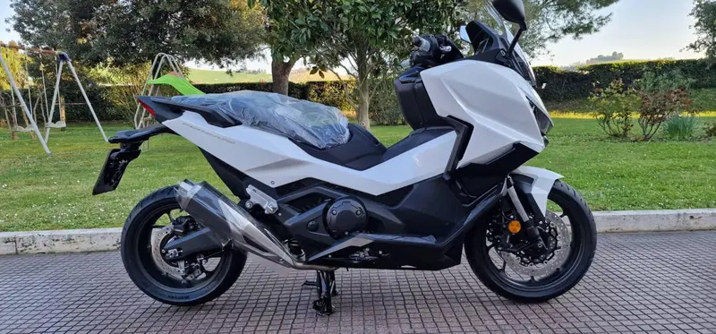 Honda Forza 750 (2025 - 26) (4)