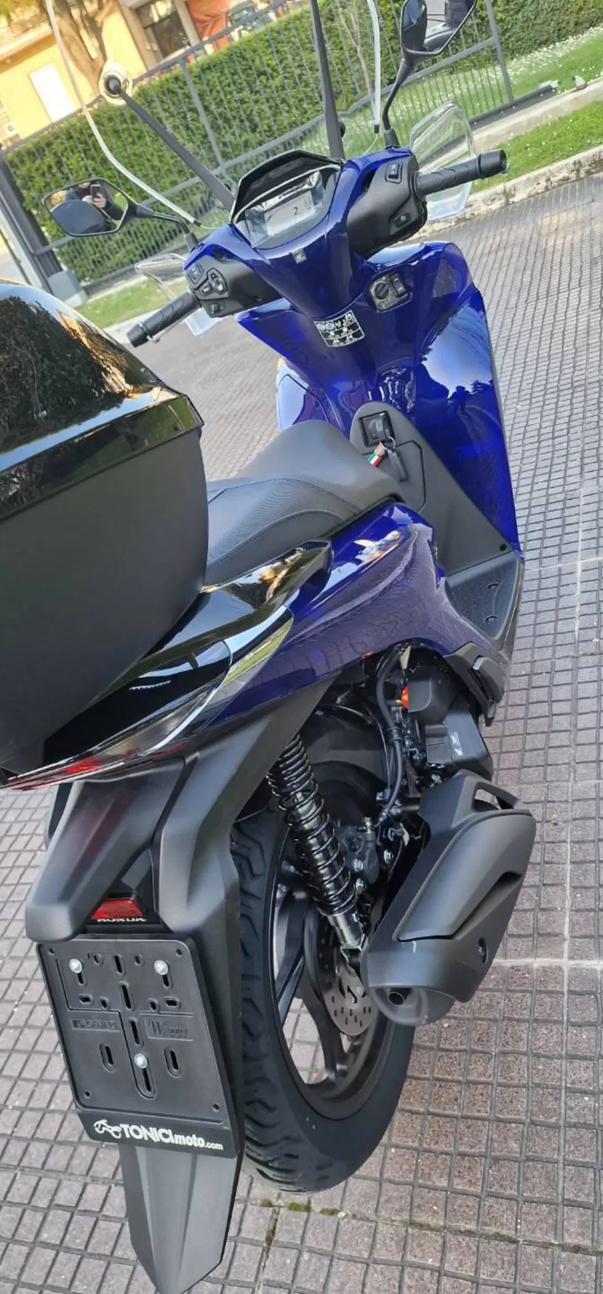 Honda SH 125 Vetro (2026) (2)