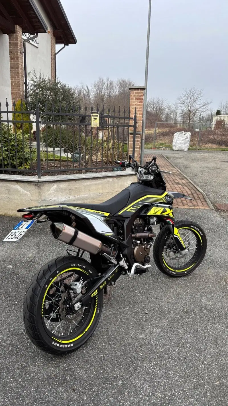 FB Mondial SMX 125 Motard (2021 - 24) (2)