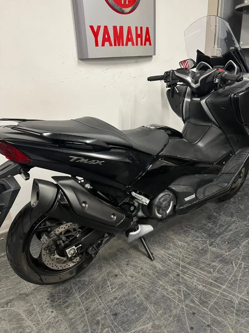 Yamaha T-Max 530 DX (2017 - 19) (6)