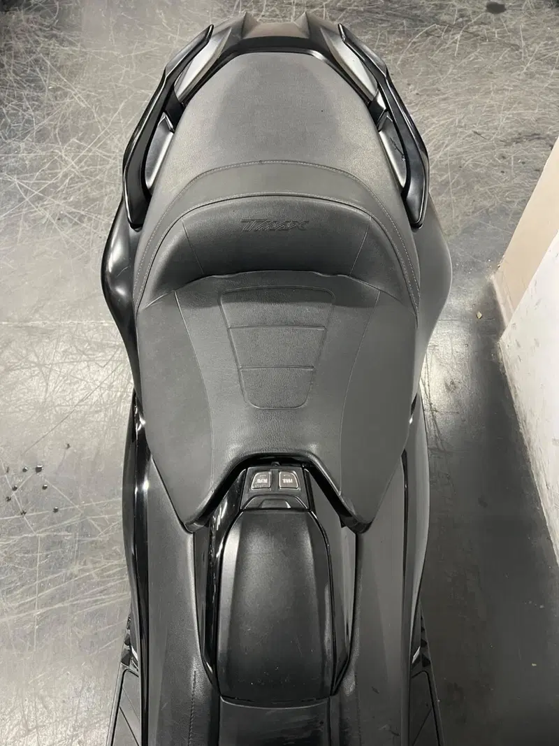 Yamaha T-Max 530 DX (2017 - 19) (9)